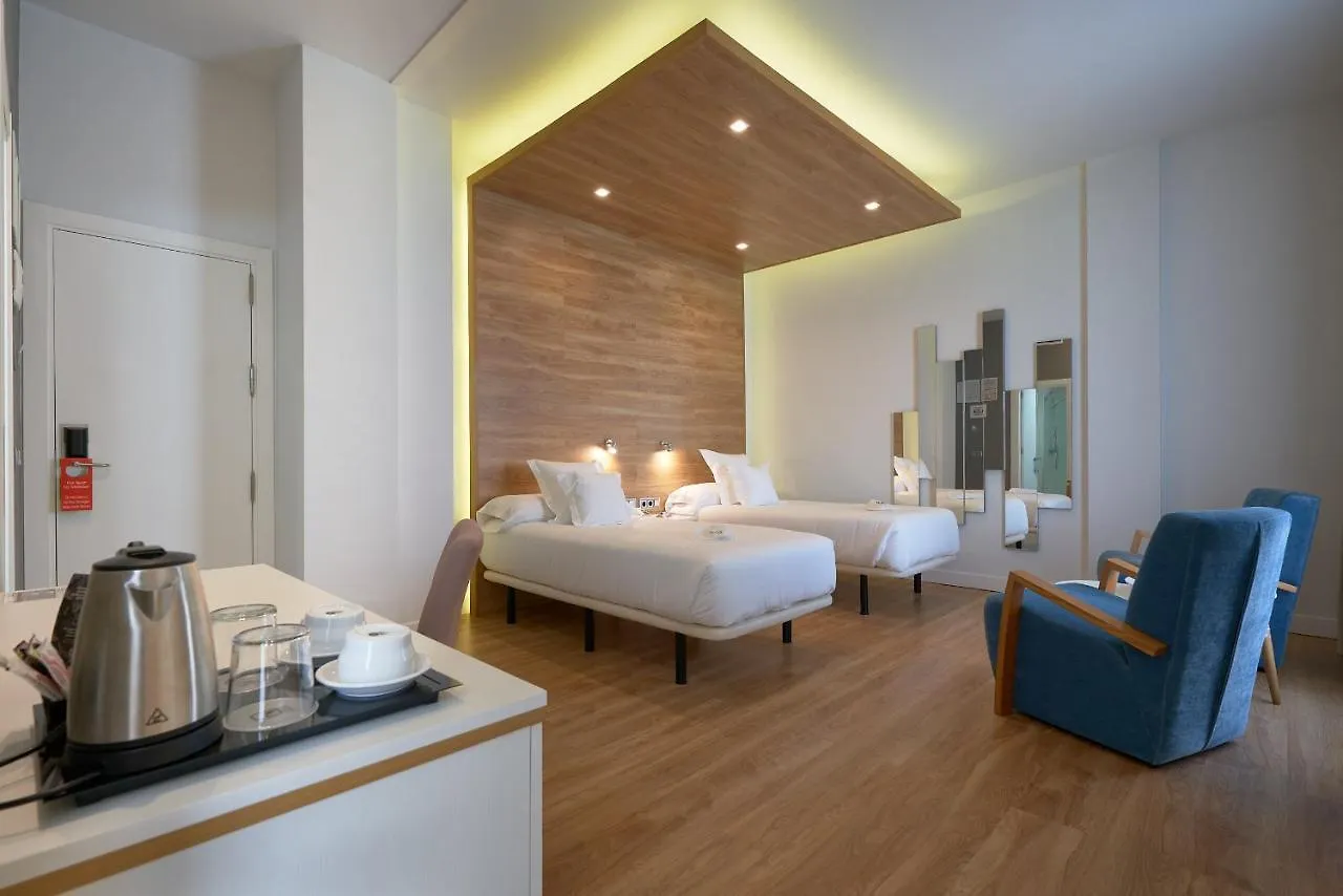 Hotel Monte Puertatierra Кадис 4*,